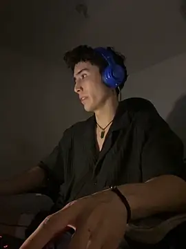 gojo_satoru_18 live sex cam