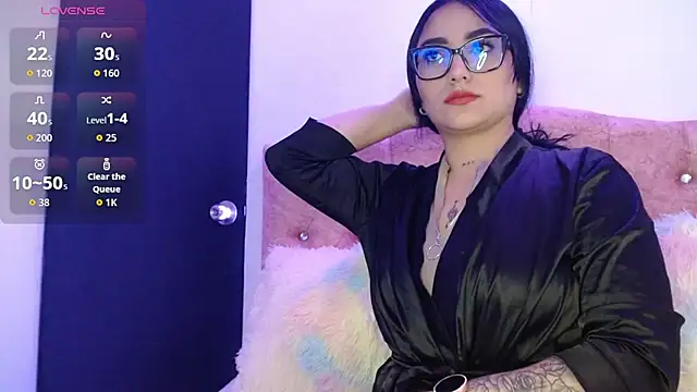 SeleneMore's cam snapshot