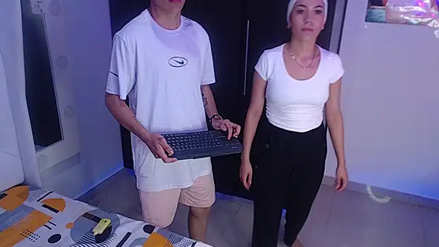 Noah_and_kim69's cam snapshot