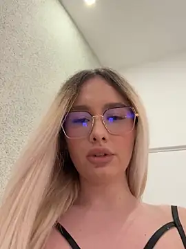 mollyxxx live sex cam