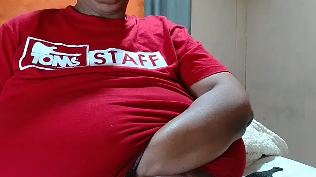 tinagiant live sex cam