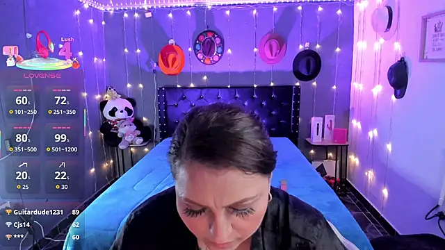 Ivonnee__'s cam snapshot