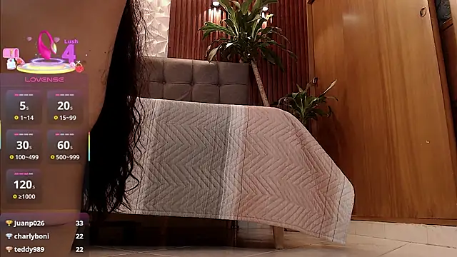 ashleylove_prg's cam snapshot