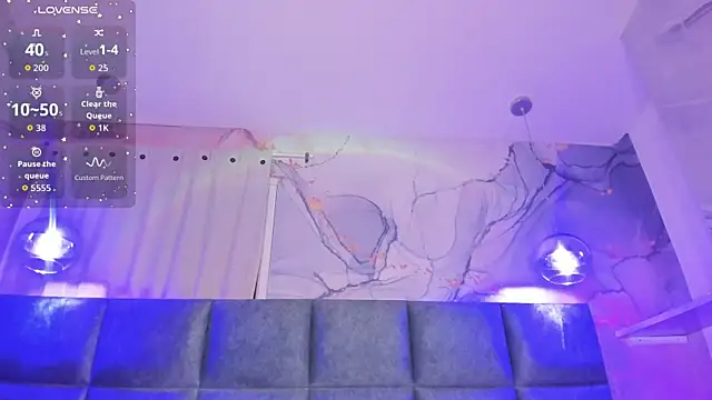 Maxim-Walker live sex cam