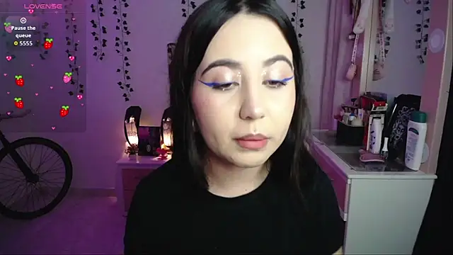 iris_sky's cam snapshot