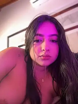 Emiily_Moore1's cam snapshot