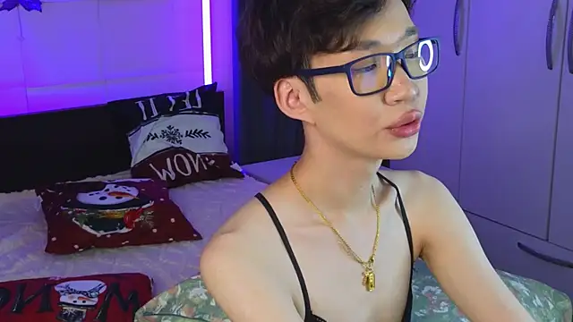 islendtakumi live sex cam