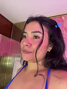 Rousse_blue's cam snapshot