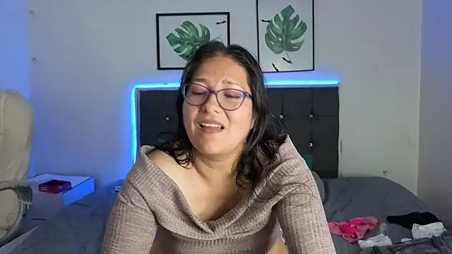 scarlett_widow_'s cam snapshot