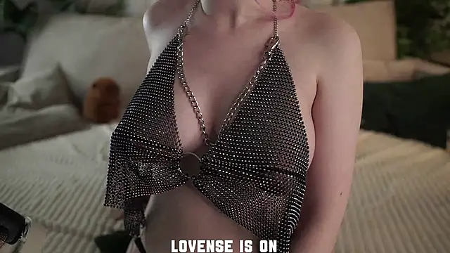 ElizSpieth's cam snapshot