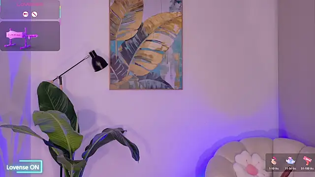 sarawinstone's cam snapshot