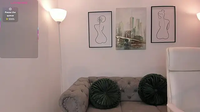 zharaa_fox's cam snapshot