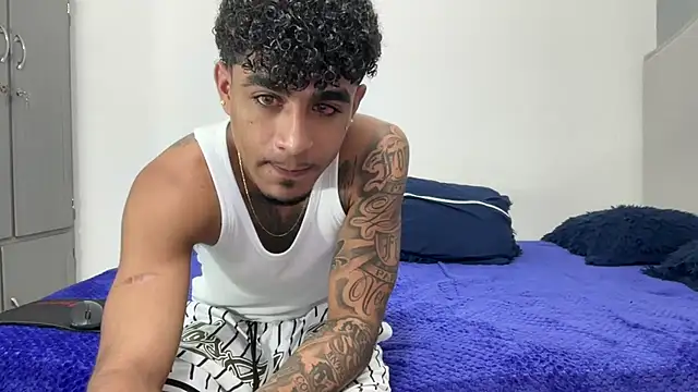dominic_brandd23 live sex cam