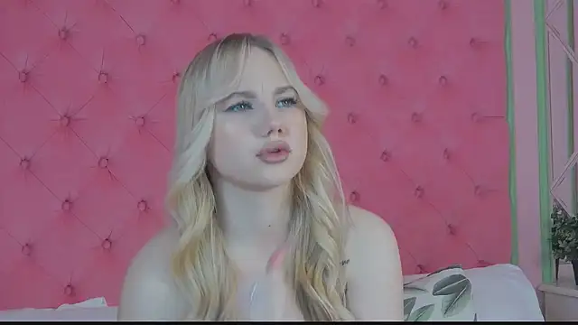 Sky_Cutie's cam snapshot