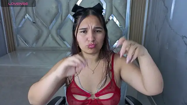 Saraah_Tx's cam snapshot