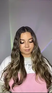 AnnyLopezzz_'s cam snapshot