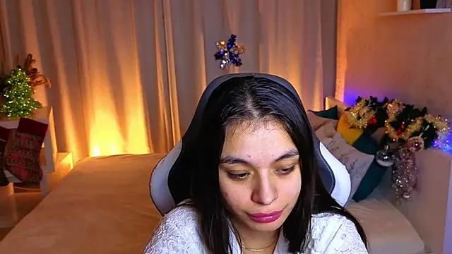 Leila_Hefner's cam snapshot