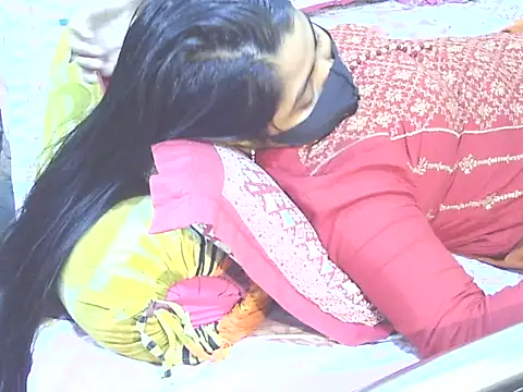 Nusrat_Faria07's cam snapshot