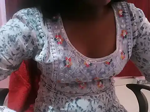 pari_rani7's cam snapshot