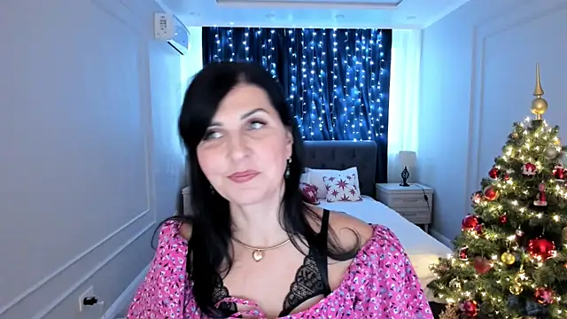 Moon_Veloure1's cam snapshot