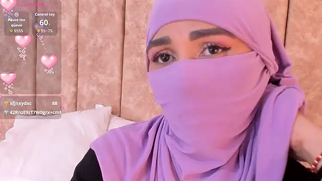 _alishaa_c's cam snapshot