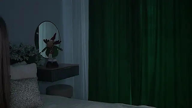 PiquingOgalala live sex cam