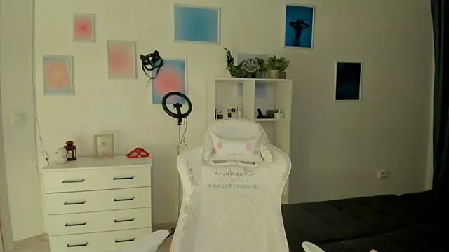 MiaVixxen's cam snapshot