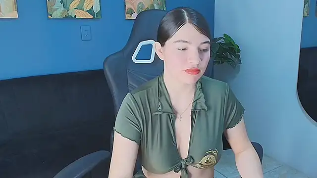 Zamira_Taylor's cam snapshot