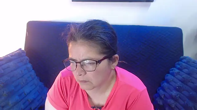 Linda_banks_'s cam snapshot