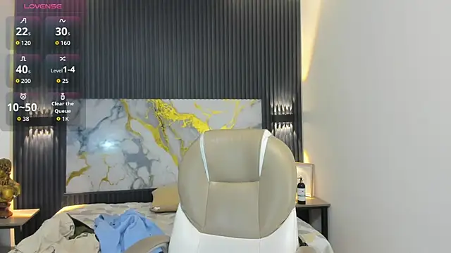 SantiagoRusso18 live sex cam