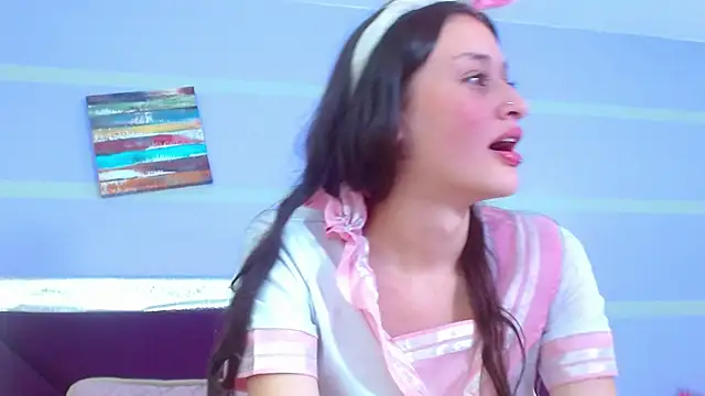 Emily_Swiftt's cam snapshot