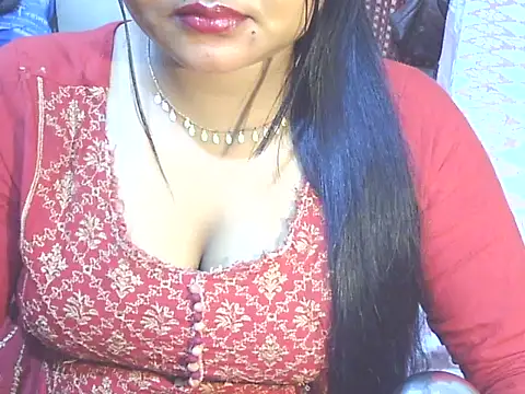 Nusrat_Faria07's cam snapshot