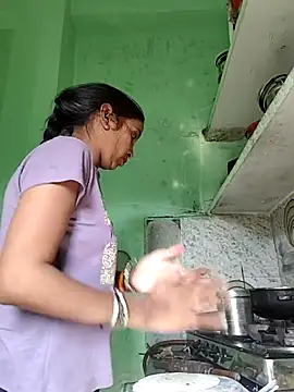 Hotty-Nidhi live sex cam