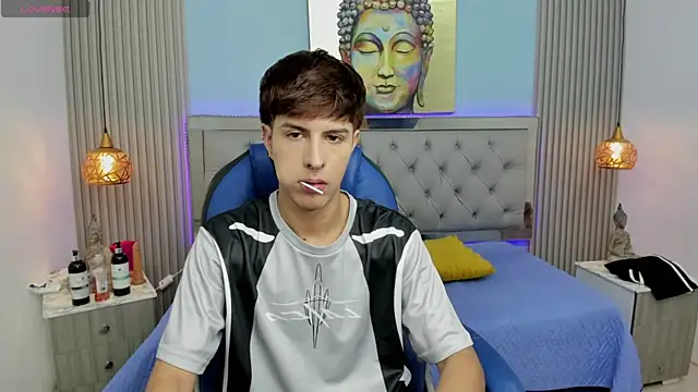 Estiv18_ live sex cam