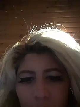 Hollywouldd's cam snapshot