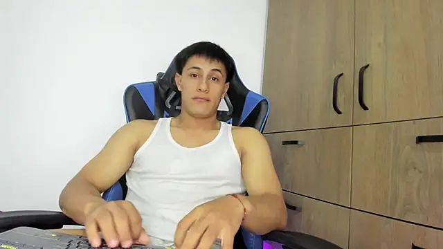 dorman_boy live sex cam