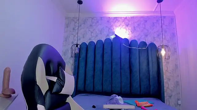 nalalye_cruzz_'s cam snapshot