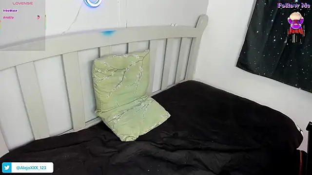 loistwink_'s cam snapshot