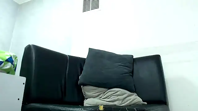 wiltom_'s cam snapshot