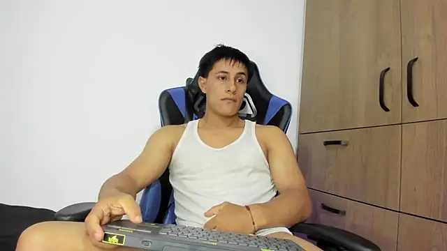 dorman_boy's cam snapshot