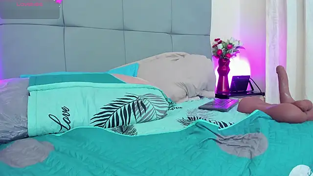 scarlet_hit's cam snapshot