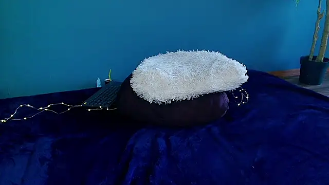 Perfect_Moans's cam snapshot