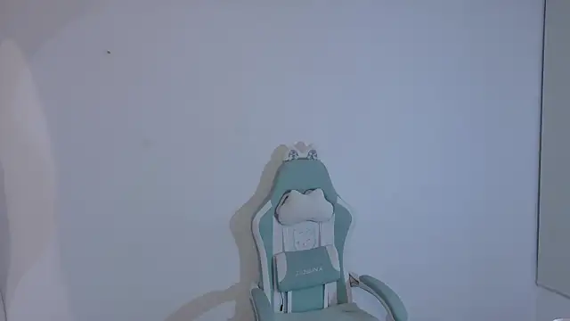 Emerald_Sparkles_'s cam snapshot