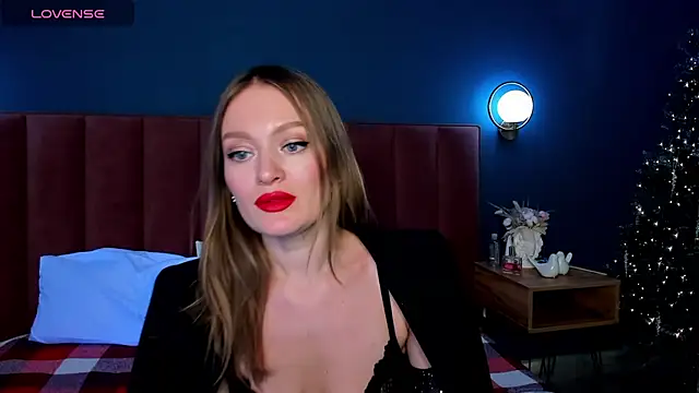 EvelynPoole's cam snapshot