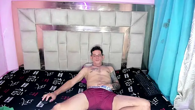 Sexybigjefffx live sex cam