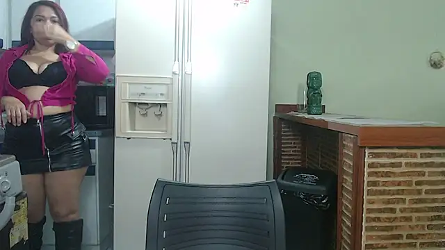 dannamomcerrat live sex cam