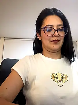 TAMARALEWISMD live sex cam