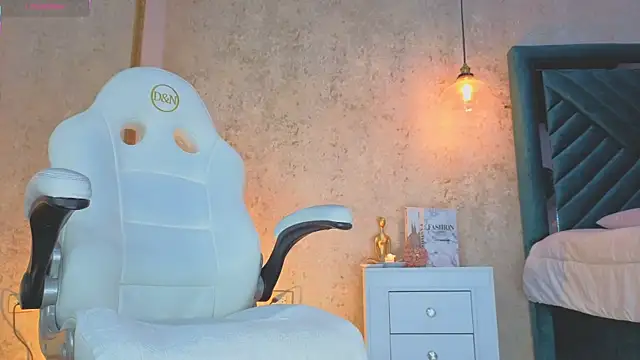 AlessiaLondon live sex cam