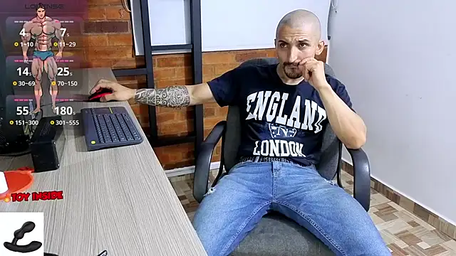 Marck_Muscle's cam snapshot