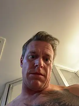 DILFiGuess1's cam snapshot